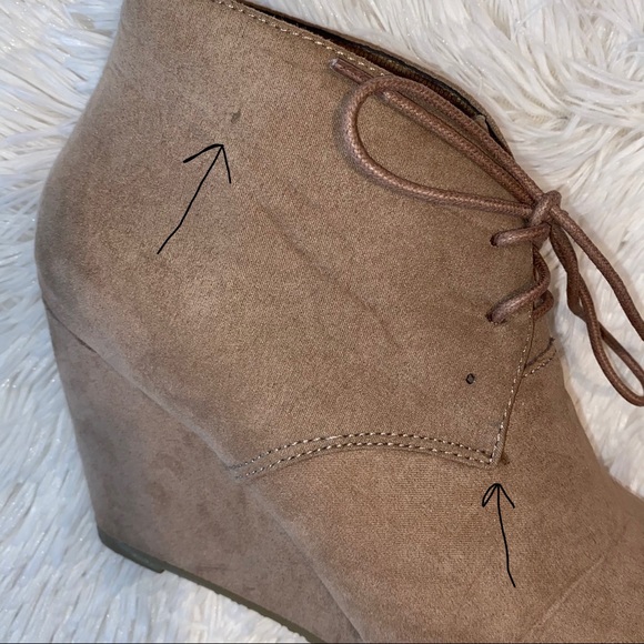๐ Bella Marie Taupe Suade Wedge Tie Boots 8.5 - Picture 9 of 11